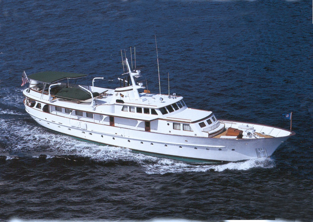 utopia 2 yacht